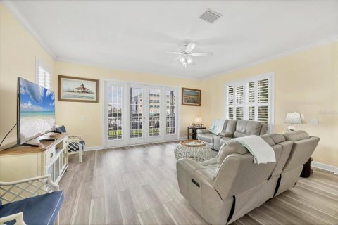 Touwnhouse à vendre à Placida, Floride: 4 chambres, 200.67 m2 № 2427110 - photo 5