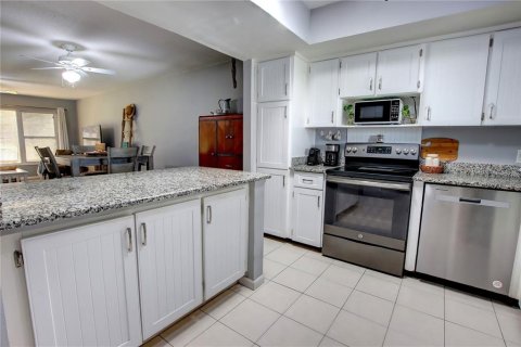 Duplex à vendre à Port Orange, Floride: 2 chambres, 106 m2 № 1749244 - photo 30