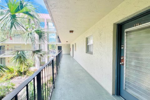 Condominio en venta en North Lauderdale, Florida, 1 dormitorio, 77.11 m2 № 1979384 - foto 20