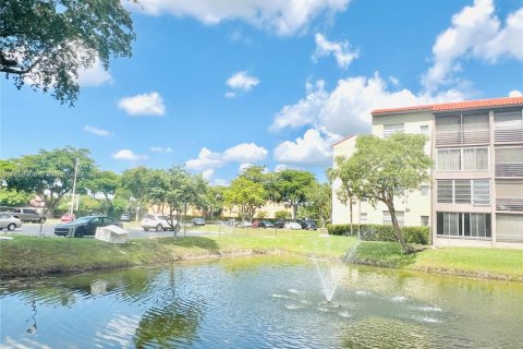 Condominio en venta en North Lauderdale, Florida, 1 dormitorio, 77.11 m2 № 1979384 - foto 16