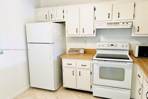 Condominio en venta en North Lauderdale, Florida, 1 dormitorio, 77.11 m2 № 1979384 - foto 7