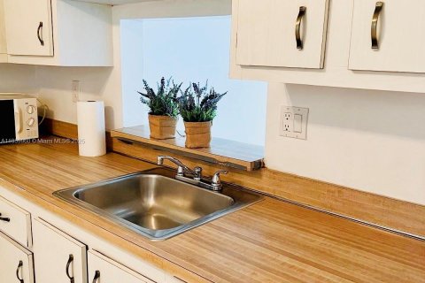 Condominio en venta en North Lauderdale, Florida, 1 dormitorio, 77.11 m2 № 1979384 - foto 6