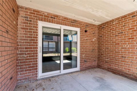 Condo in Saint Petersburg, Florida, 1 bedroom  № 2123198 - photo 30