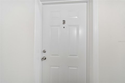 Condo in Saint Petersburg, Florida, 1 bedroom  № 2123198 - photo 4