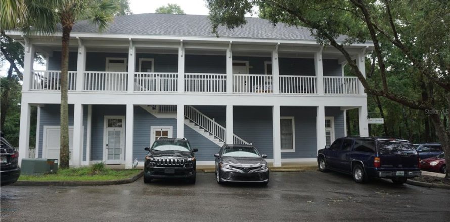Propiedad comercial en Gainesville, Florida 291.25 m2 № 1913877