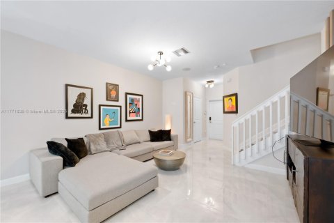 Casa en venta en Homestead, Florida, 3 dormitorios, 140.65 m2 № 1861051 - foto 11