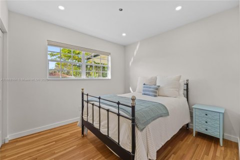 Снять в аренду виллу или дом в Уэст -Майами, Флорида 3 спальни, 155.7м2, № 1941084 - фото 19