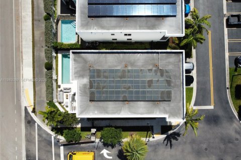 Villa ou maison à vendre à Doral, Floride: 5 chambres, 305.83 m2 № 2047225 - photo 10