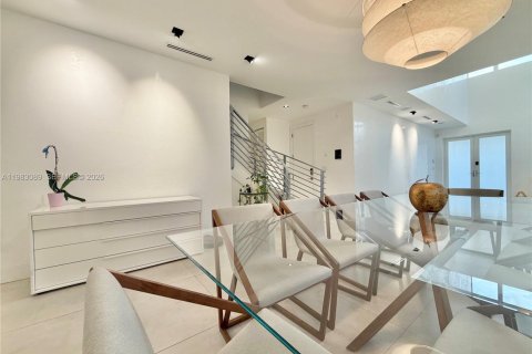 Villa ou maison à vendre à Doral, Floride: 5 chambres, 305.83 m2 № 2047225 - photo 27