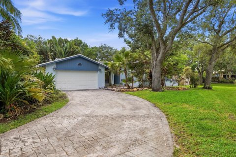 Villa ou maison à Cooper City, Floride 4 chambres, 267.47 m2 № 2266187