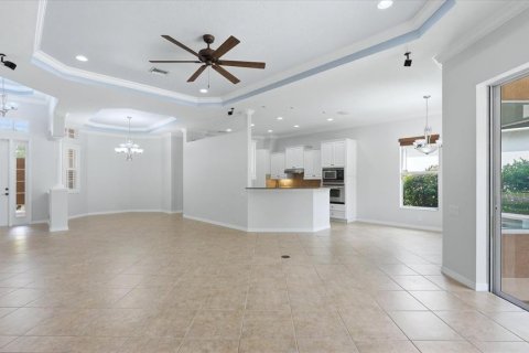 House in Bradenton, Florida 3 bedrooms, 211.45 sq.m. № 2258488 - photo 11