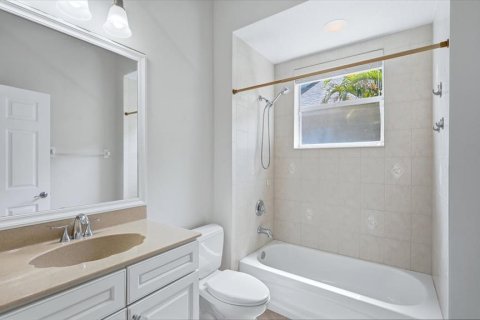 House in Bradenton, Florida 3 bedrooms, 211.45 sq.m. № 2258488 - photo 26