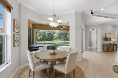 House in Bradenton, Florida 3 bedrooms, 211.45 sq.m. № 2258488 - photo 15