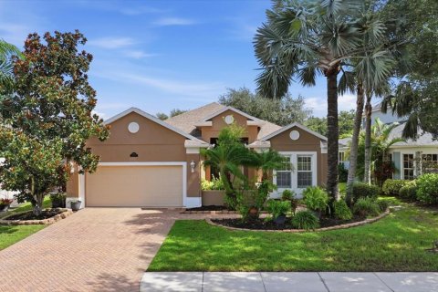 House in Bradenton, Florida 3 bedrooms, 211.45 sq.m. № 2258488 - photo 3