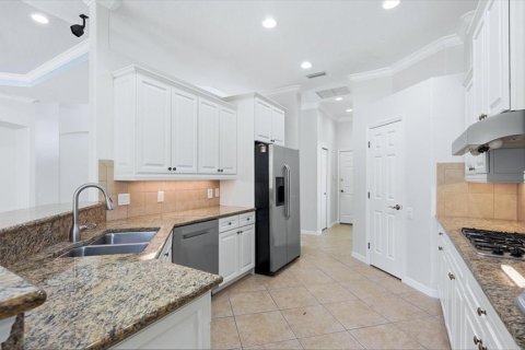 House in Bradenton, Florida 3 bedrooms, 211.45 sq.m. № 2258488 - photo 14
