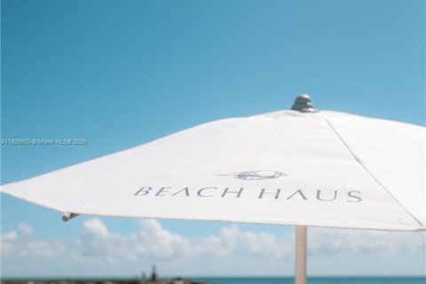 Copropriété à louer à Bal Harbour, Floride: 44.59 m2 № 1802802 - photo 5