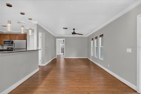 Villa ou maison à vendre à Tarpon Springs, Floride: 3 chambres, 198.35 m2 № 2279922 - photo 6