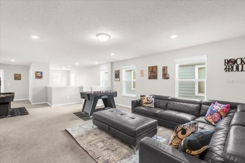 House in Davenport, Florida 6 bedrooms, 289.58 sq.m. № 2108695 - photo 8