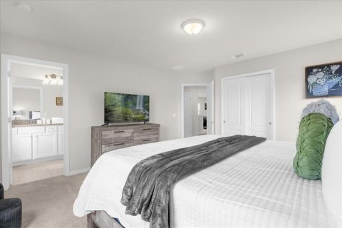 House in Davenport, Florida 6 bedrooms, 289.58 sq.m. № 2108695 - photo 18