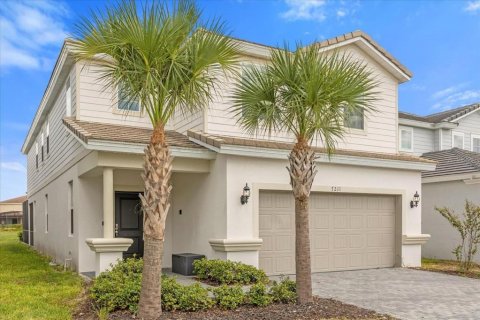 Casa en Davenport, Florida 6 dormitorios, 289.58 m2 № 2108695