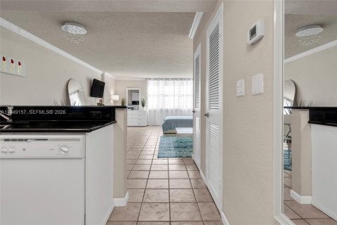 Снять в аренду кондоминиум в Холливуд, Флорида 54.81м2, № 2004901 - фото 16
