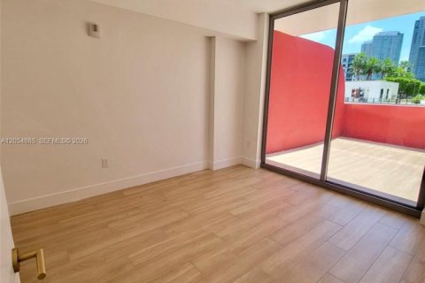 Condo in Miami, Florida, 1 bedroom  № 2180813 - photo 7