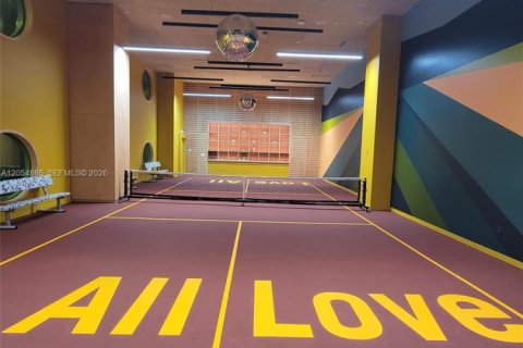 Condo in Miami, Florida, 1 bedroom  № 2180813 - photo 23