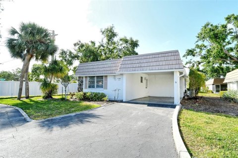 Copropriété à vendre à Sarasota, Floride: 2 chambres, 113.71 m2 № 1719647 - photo 3
