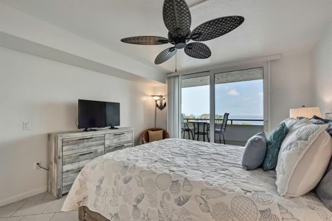 Condo in Hudson, Florida, 1 bedroom  № 2165934 - photo 20