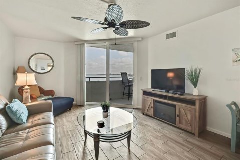 Condo in Hudson, Florida, 1 bedroom  № 2165934 - photo 6