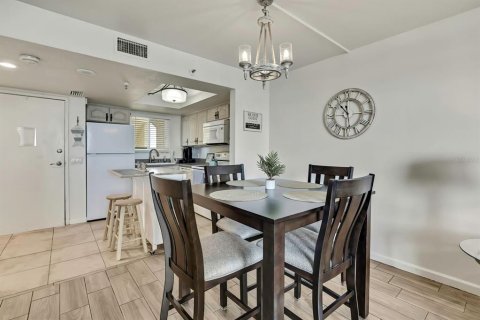 Condo in Hudson, Florida, 1 bedroom  № 2165934 - photo 9