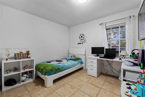 Casa en venta en Miami, Florida, 3 dormitorios, 136.01 m2 № 2011295 - foto 26