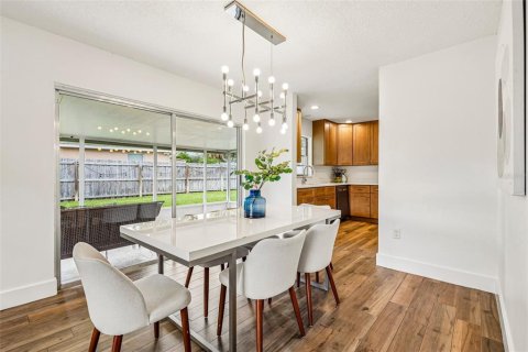 Villa ou maison à vendre à Maitland, Floride: 4 chambres, 176.98 m2 № 2398655 - photo 10