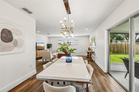 Villa ou maison à vendre à Maitland, Floride: 4 chambres, 176.98 m2 № 2398655 - photo 11