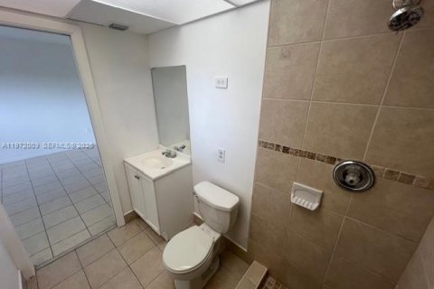 Copropriété à louer à Miami, Floride: 3 chambres, 96.62 m2 № 2042274 - photo 14