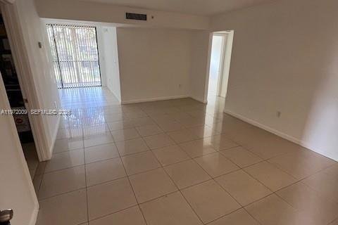 Copropriété à louer à Miami, Floride: 3 chambres, 96.62 m2 № 2042274 - photo 3