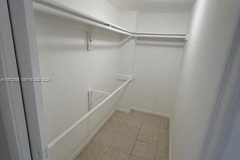 Copropriété à louer à Miami, Floride: 3 chambres, 96.62 m2 № 2042274 - photo 16