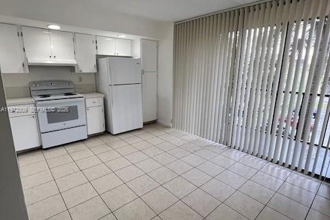 Copropriété à louer à Miami, Floride: 3 chambres, 96.62 m2 № 2042274 - photo 2
