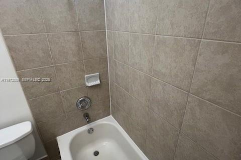 Copropriété à louer à Miami, Floride: 3 chambres, 96.62 m2 № 2042274 - photo 7