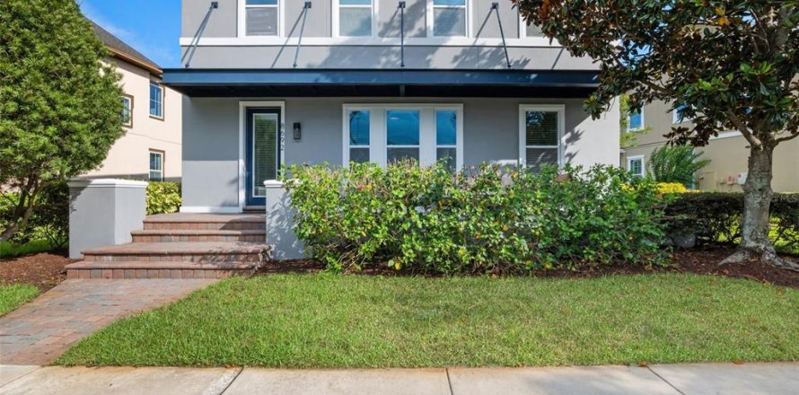 House in Orlando, Florida 4 bedrooms, 229.56 sq.m. № 1757177