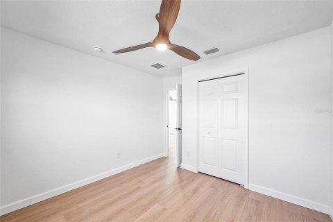 House in Hernando Beach, Florida 3 bedrooms, 140.1 sq.m. № 1334604 - photo 19