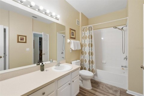 Купить кондоминиум в Киссимми, Флорида 8 комнат, 129.13м2, № 1903622 - фото 20