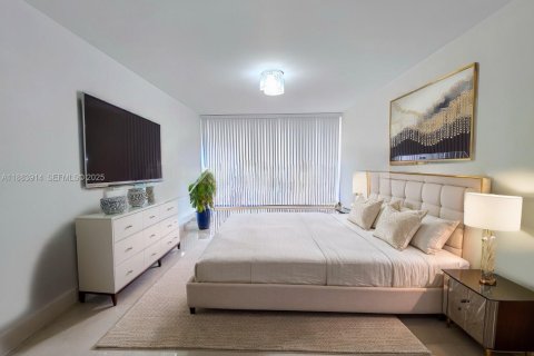 Condominio en venta en Aventura, Florida, 2 dormitorios, 149.11 m2 № 2035176 - foto 8