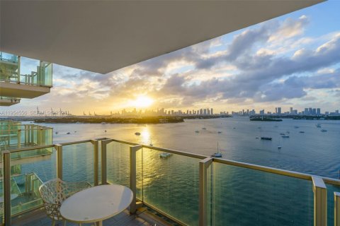 Copropriété à louer à Miami Beach, Floride: 1 chambre, 64.66 m2 № 2010917 - photo 2