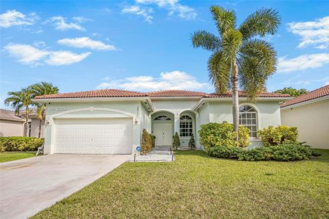 House in Homestead, Florida 4 bedrooms, 195 sq.m. № 1711385 - photo 1