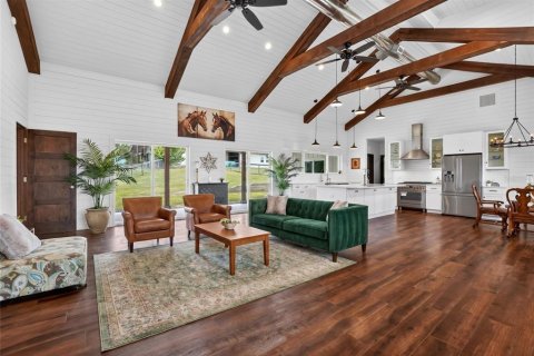House in Alachua, Florida 3 bedrooms, 204.01 sq.m. № 2230709 - photo 10