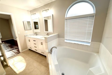 House in Davenport, Florida 3 bedrooms, 152.17 sq.m. № 1915023 - photo 12