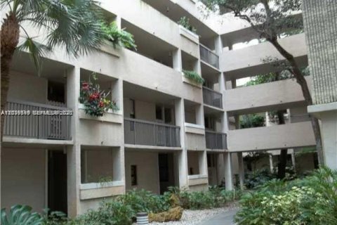 Condominio en Plantation, Florida, 2 dormitorios  № 2086155