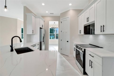 Villa ou maison à vendre à Montverde, Floride: 4 chambres, 198.16 m2 № 2225452 - photo 7