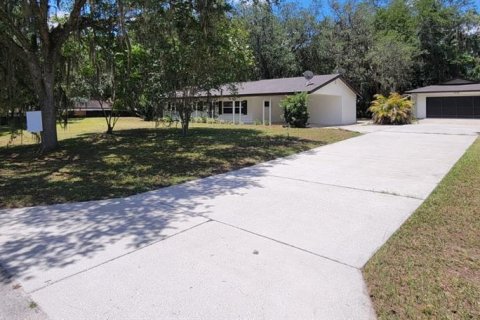 House in Oviedo, Florida 3 bedrooms, 119.57 sq.m. № 2211421 - photo 5
